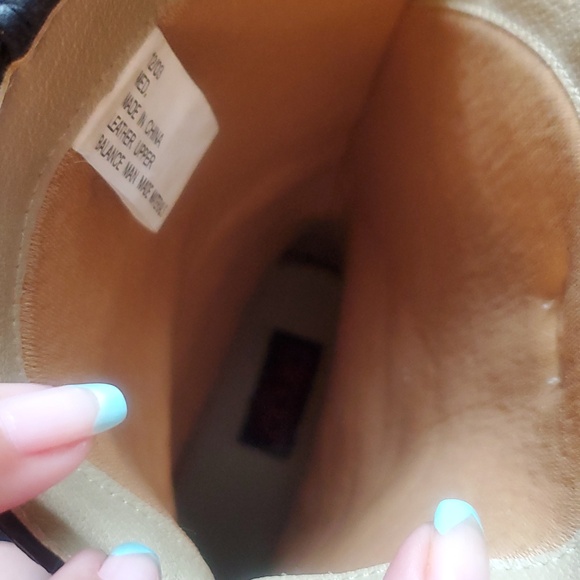 Black Cowboy Boots With Silver Toe Detail Size 8.5/9 - Picture 9 of 10